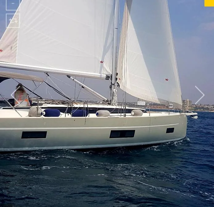 Manhattan yacht at sea